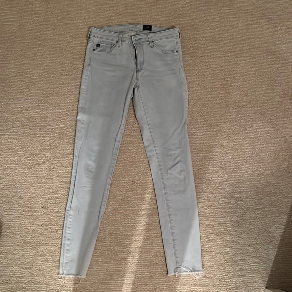 Light wash high waisted skinny jean